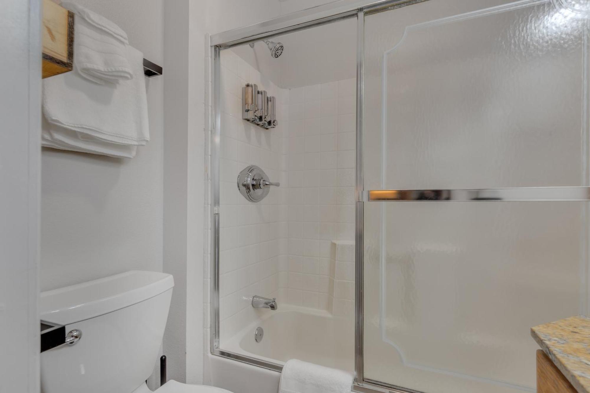 Highliner Hotel Anchorage Quarto foto
